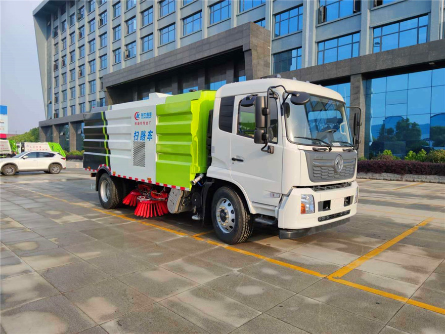 東風11方掃路車 東風天錦掃路車價格廠家  掃路車報價