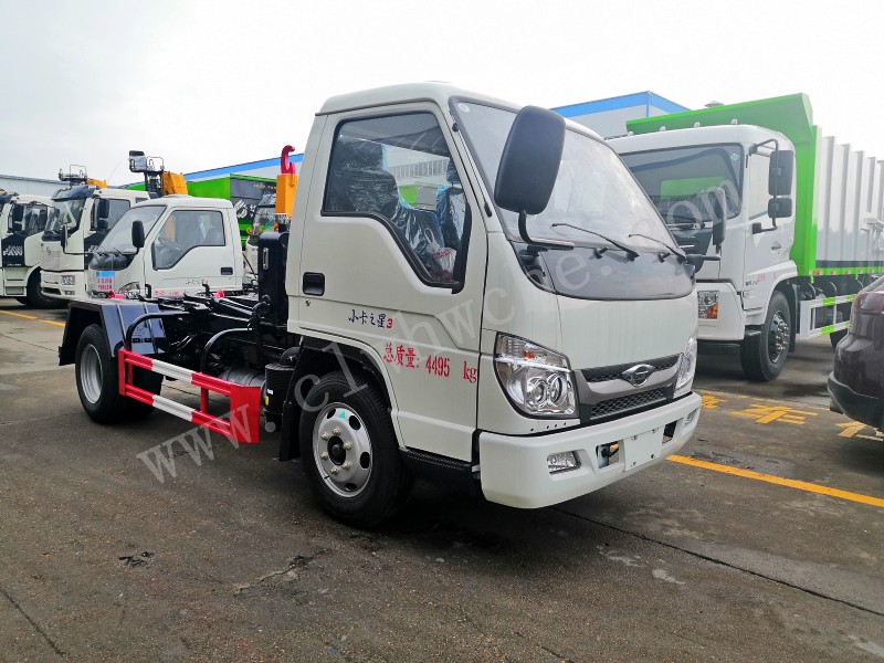 3-4方勾臂垃圾車價(jià)格  福田勾臂垃圾車廠家 藍(lán)牌勾臂垃圾車報(bào)價(jià)